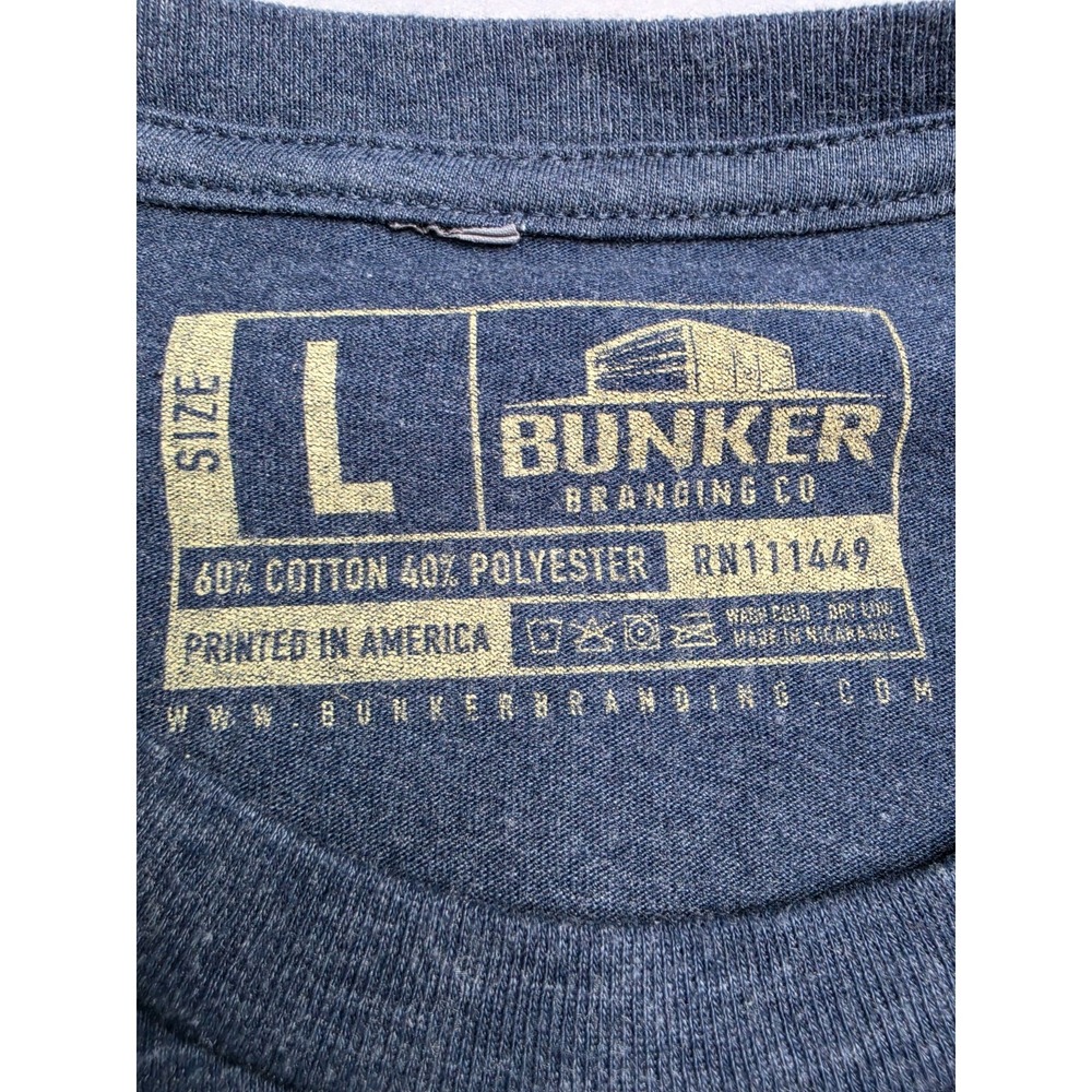 Bunker Branding Co. T-Shirt Men's Large Navy Blue Freedom‎ Isn't Free Graphic - Picture 4 of 7